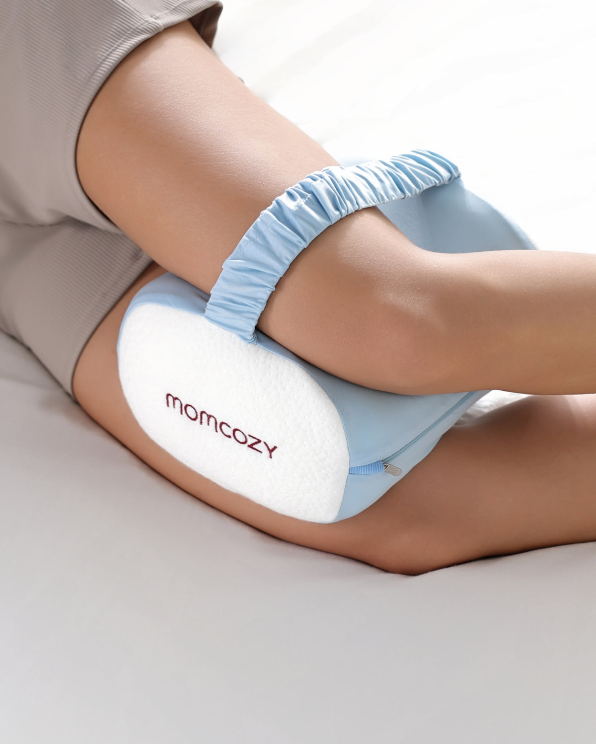 Momcozy Cooling Comfort Knee Pillows